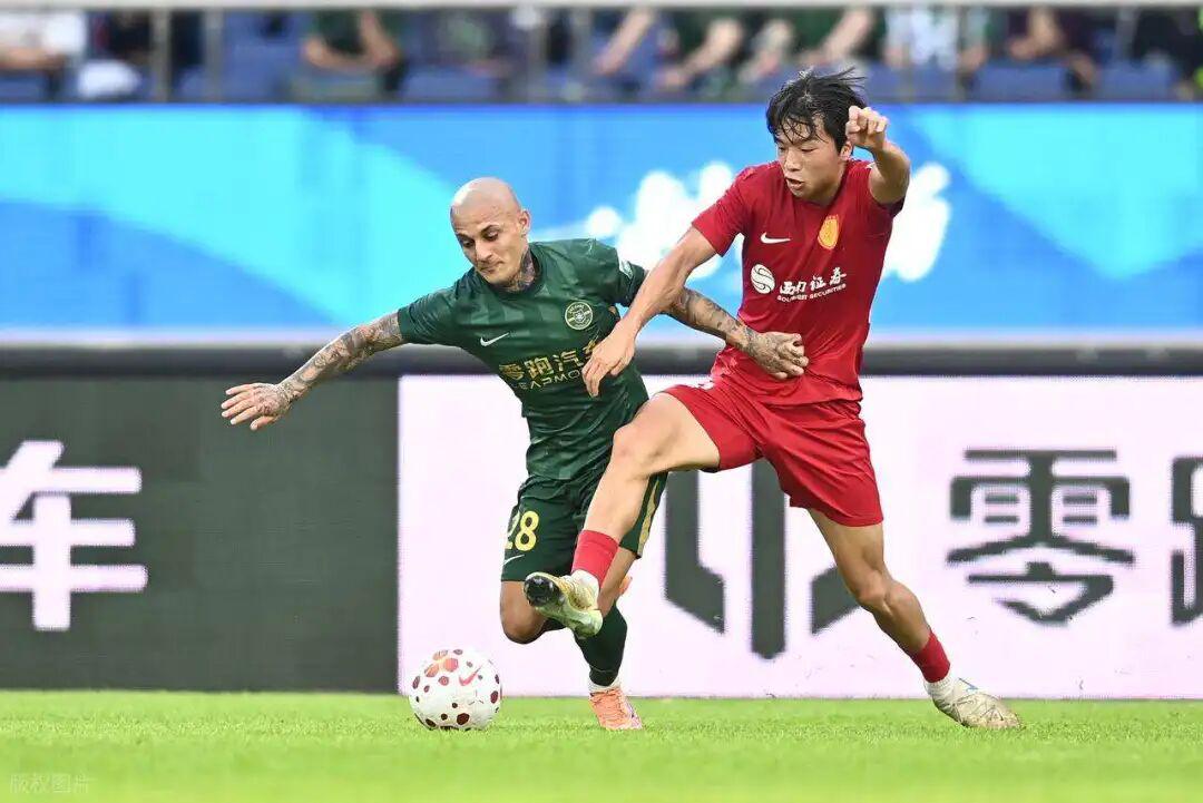 彩票开奖-李镇全到底做了什么？让米特里策两次破防拽他头发，还因此被发现